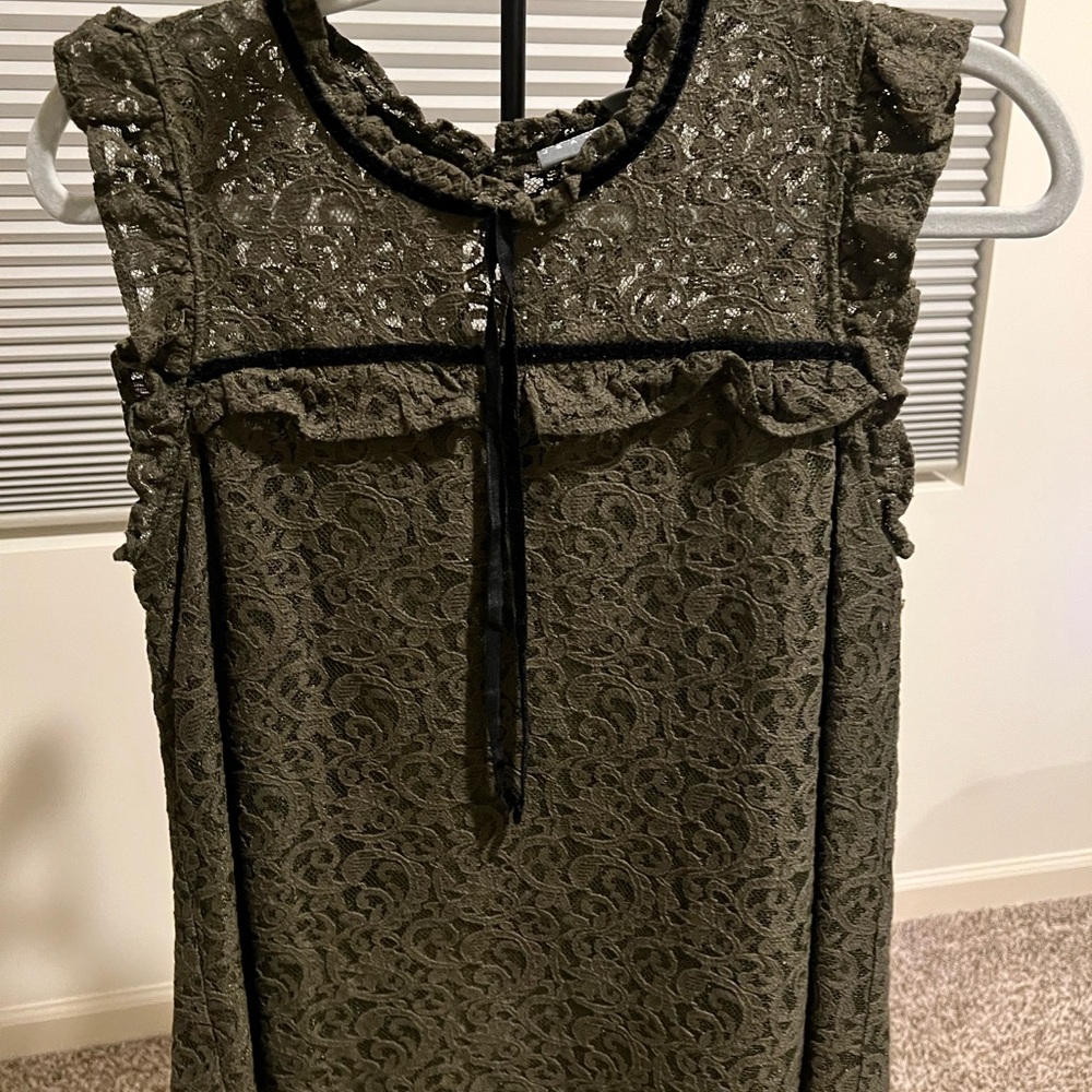 Soho Olive Lace Sleeveless Blouse